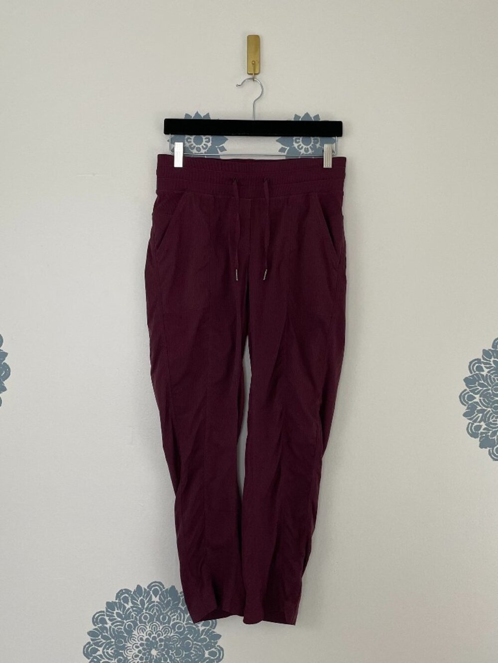 Lululemon Street To Studio Pants II Unlined in Redwood Size 8